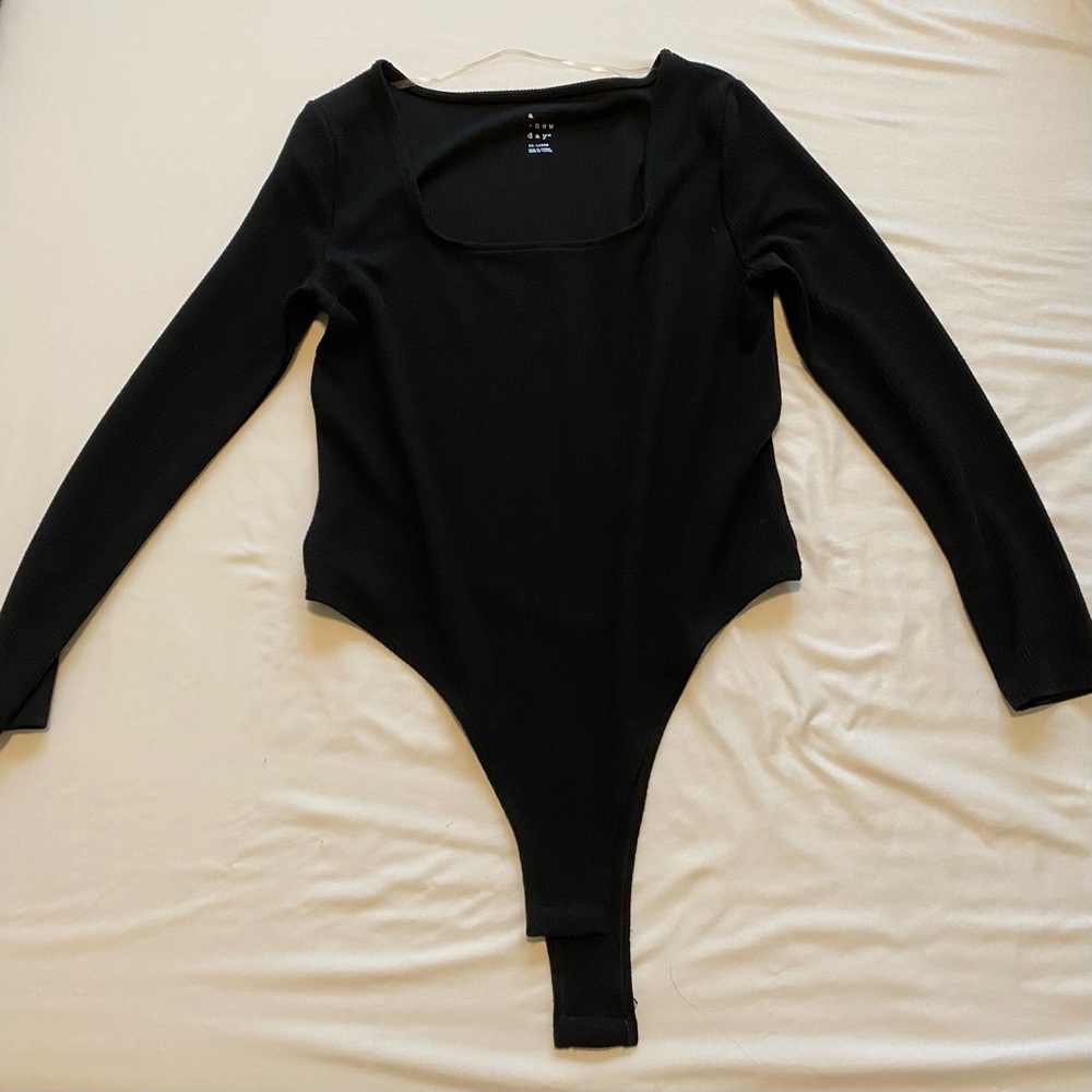 ALL BLACK RIBBED BODYSUIT